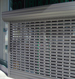 Locales y Naves Locales y Naves